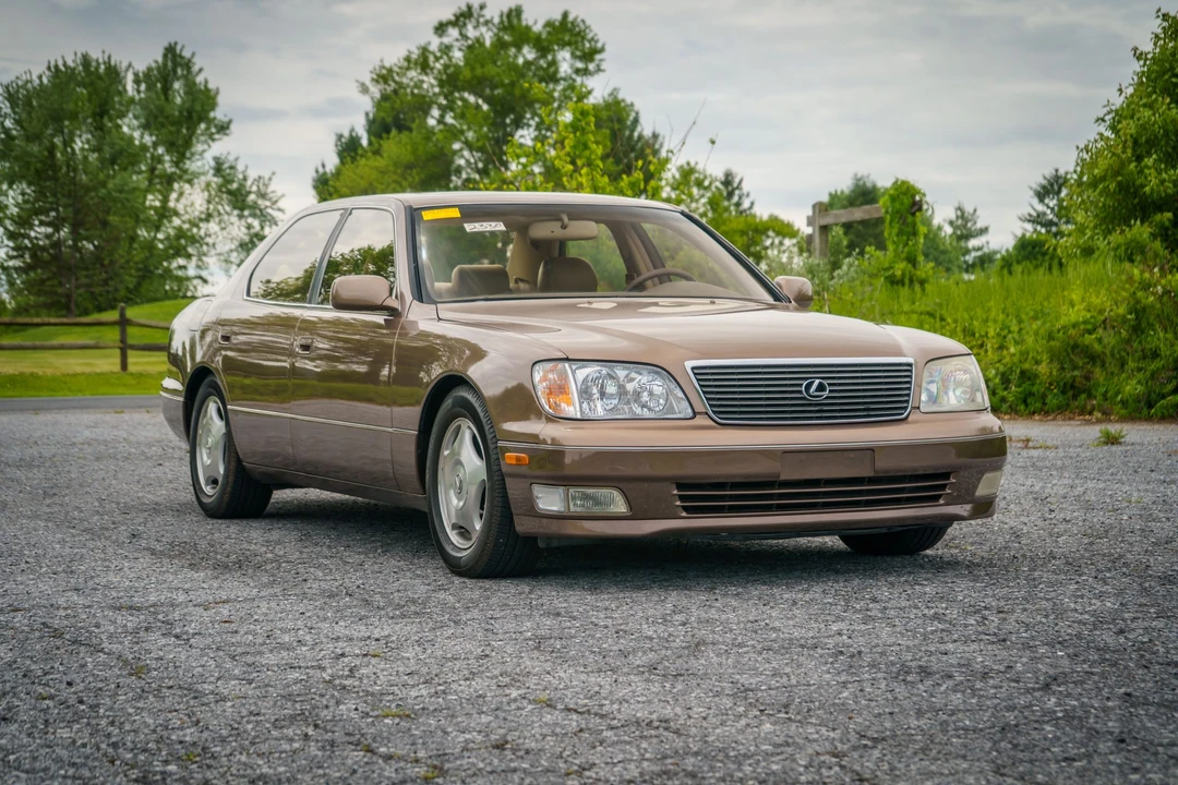 1998 Lexus LS 2nd Gen - Image 24 of 31