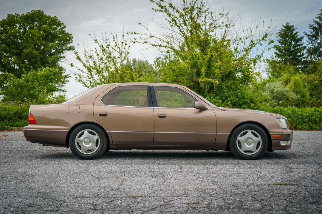 1998 Lexus LS 2nd Gen - Image 20 of 31