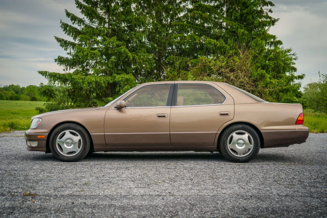 1998 Lexus LS 2nd Gen - Image 9 of 31