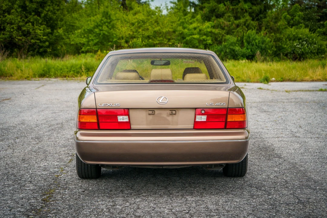 1998 Lexus LS 2nd Gen - Image 14 of 31