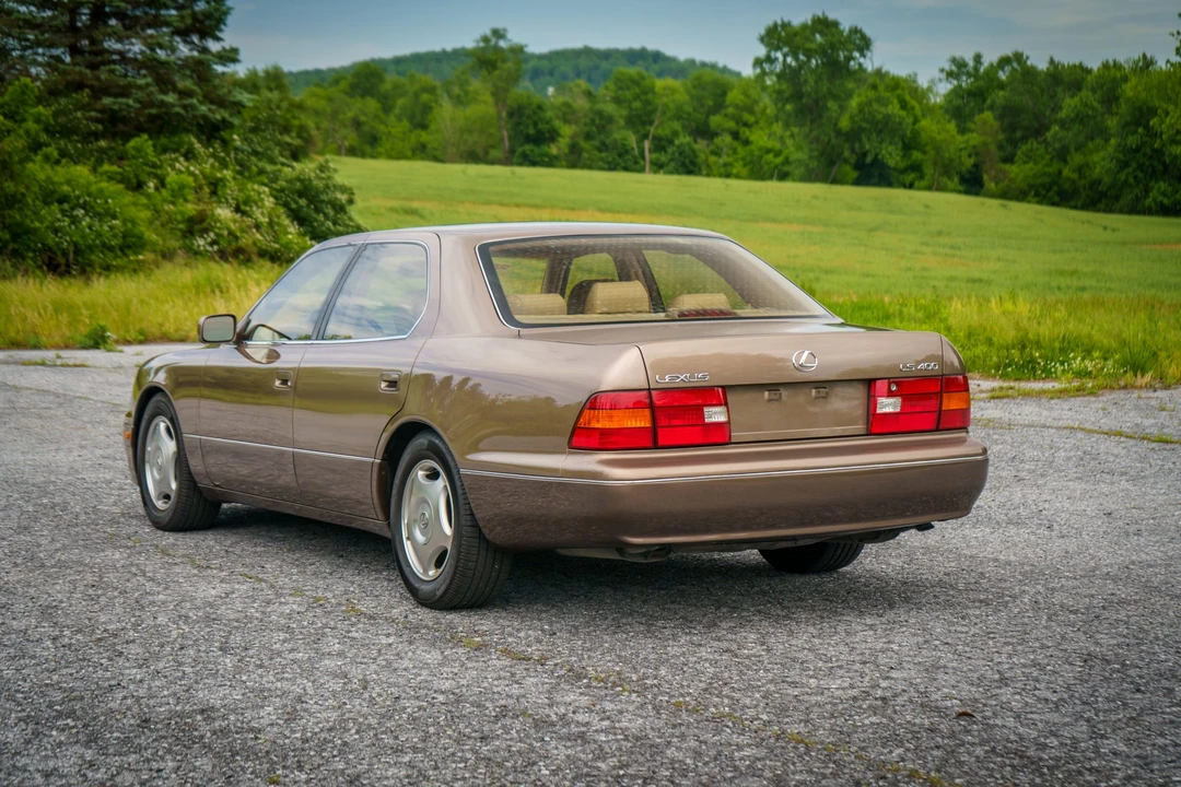 1998 Lexus LS 2nd Gen - Image 11 of 31