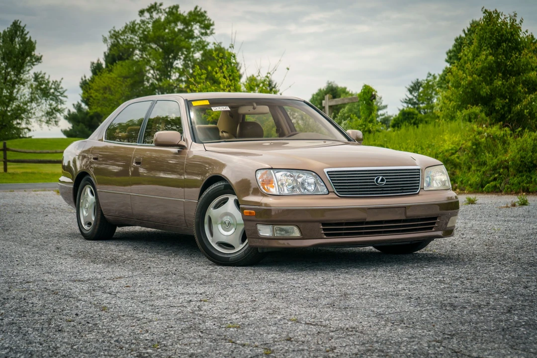 1998 Lexus LS 2nd Gen - Image 22 of 31