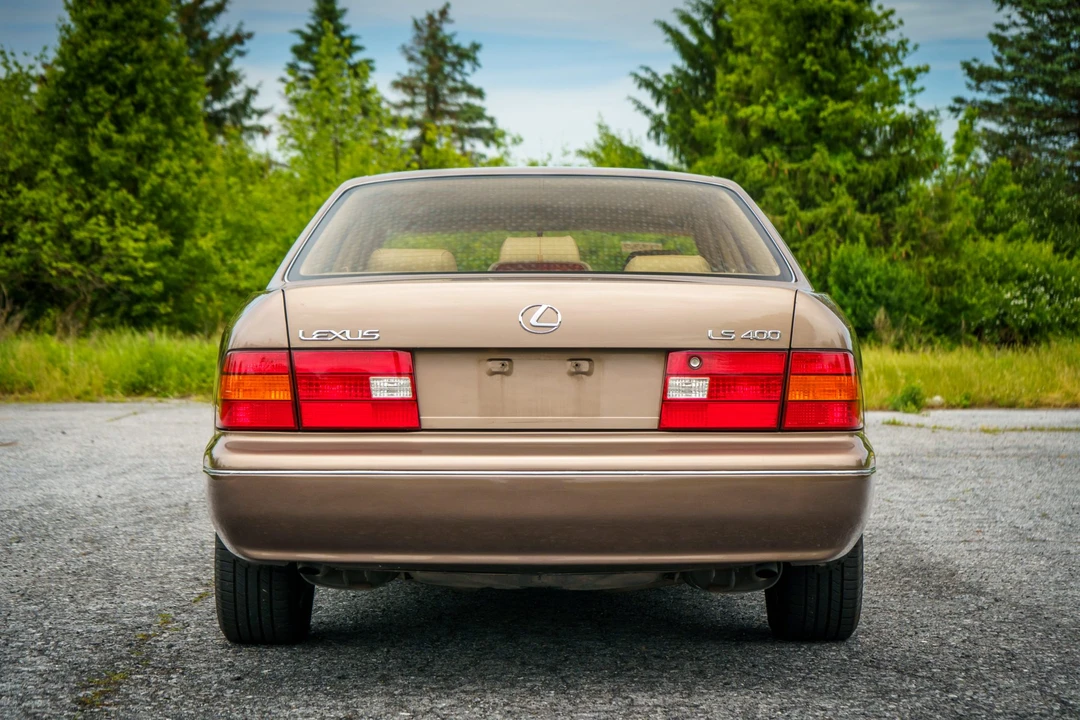 1998 Lexus LS 2nd Gen - Image 15 of 31