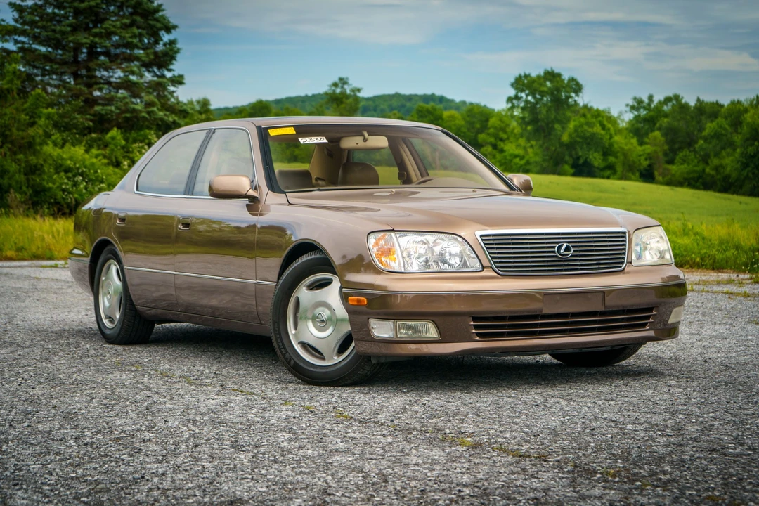 1998 Lexus LS 2nd Gen - Image 23 of 31