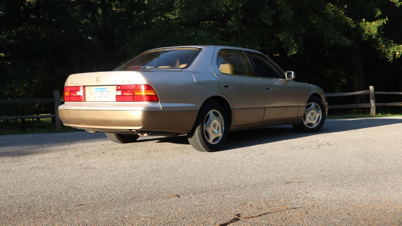 1998 Lexus LS 2nd Gen - Image 8 of 31