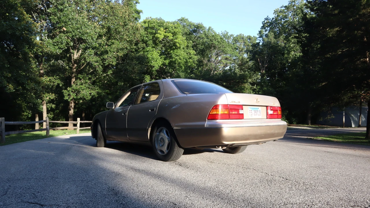 1998 Lexus LS 2nd Gen - Image 7 of 31