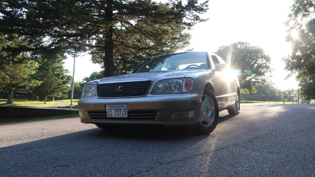 1998 Lexus LS 2nd Gen - Image 28 of 31