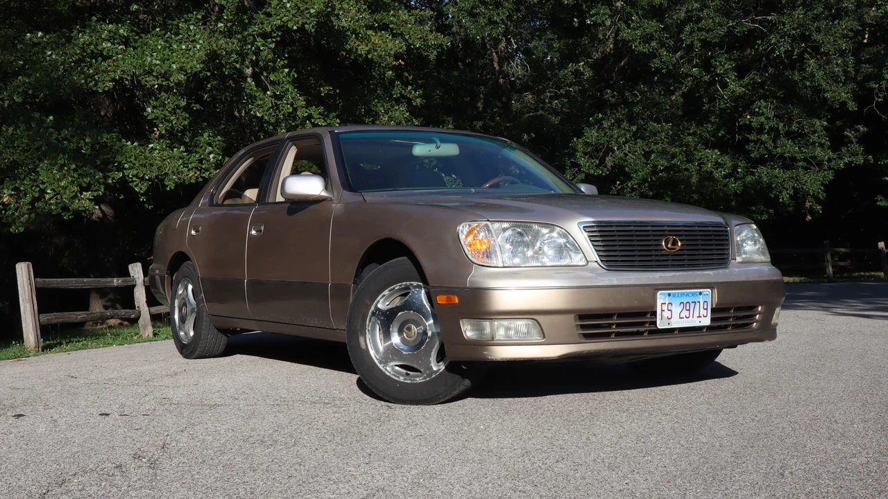 1998 Lexus LS 2nd Gen - Image 2 of 31