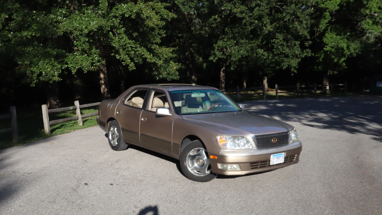 1998 Lexus LS 2nd Gen - Image 22 of 31