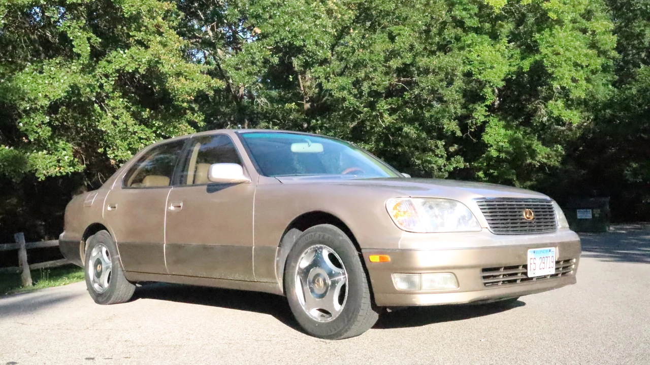 1998 Lexus LS 2nd Gen - Image 17 of 31