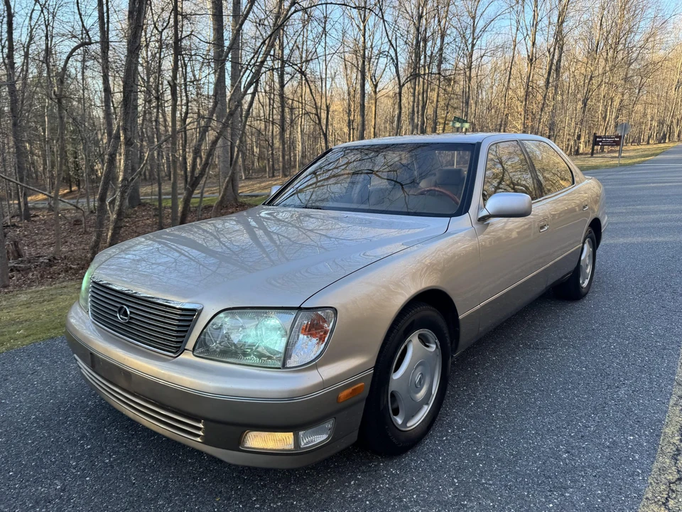 1998 Lexus LS 2nd Gen - Image 17 of 31