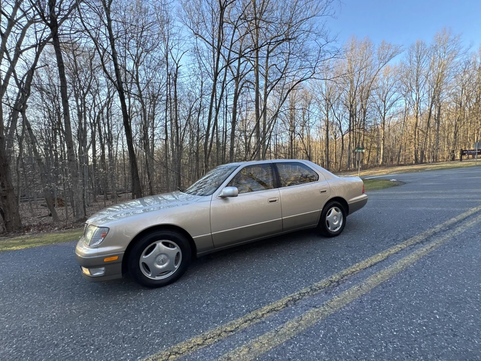 1998 Lexus LS 2nd Gen - Image 3 of 31