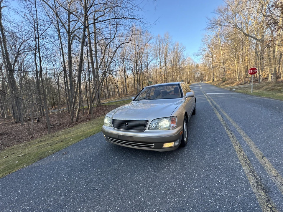 1998 Lexus LS 2nd Gen - Image 28 of 31