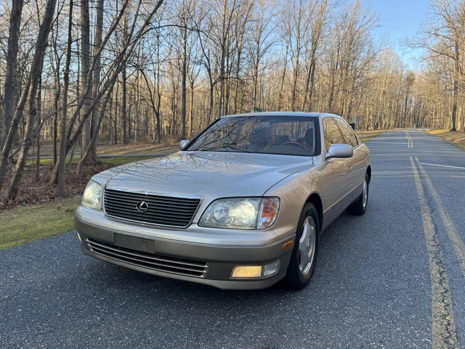 1998 Lexus LS 2nd Gen - Image 21 of 31