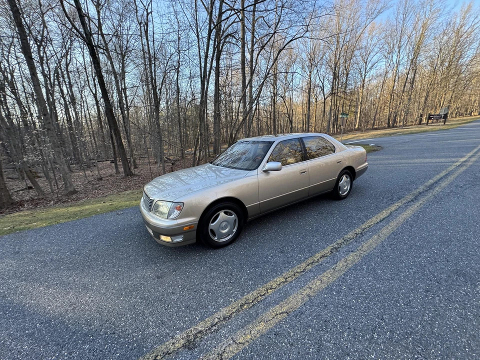 1998 Lexus LS 2nd Gen - Image 10 of 31