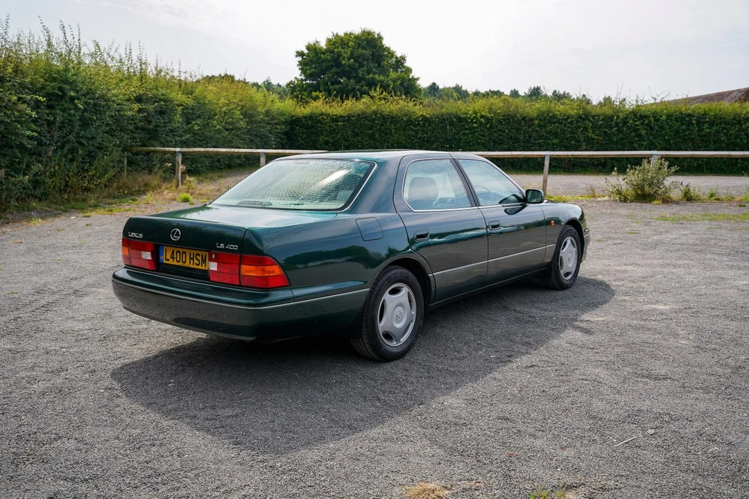 1998 Lexus LS 2nd Gen - Image 18 of 30