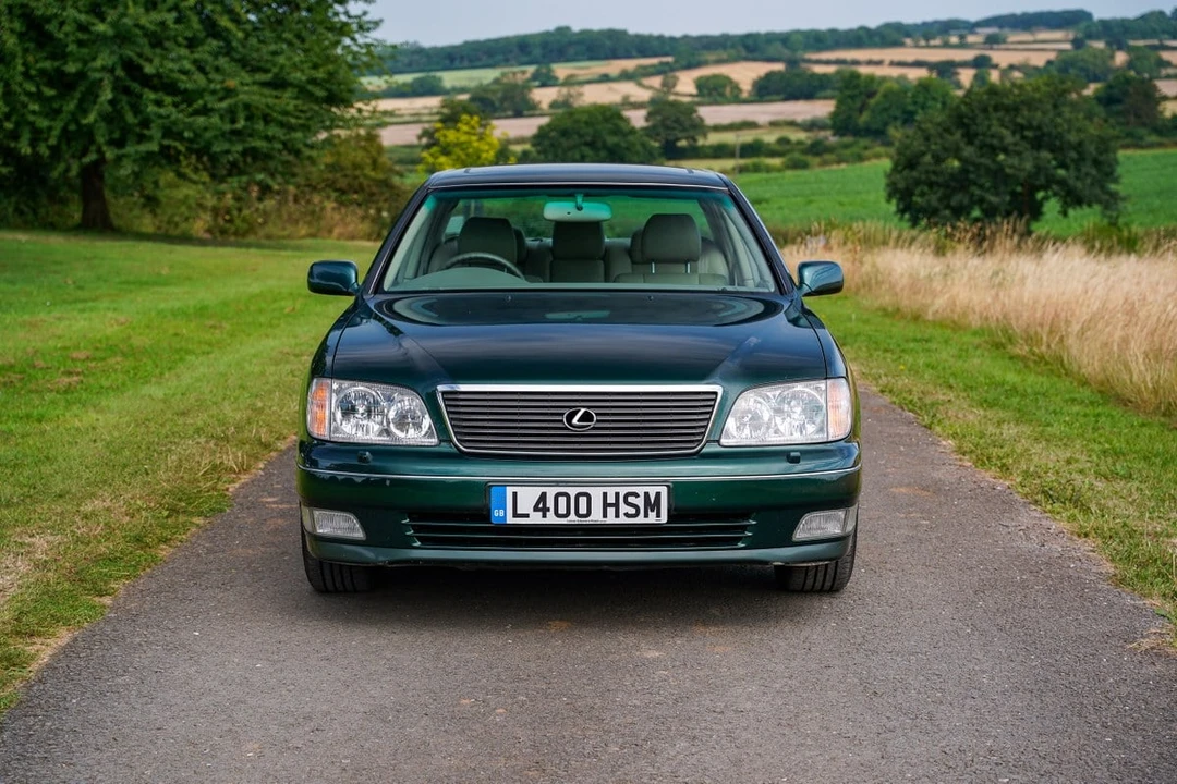 1998 Lexus LS 2nd Gen - Image 4 of 30