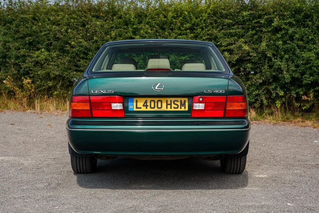 1998 Lexus LS 2nd Gen - Image 24 of 30