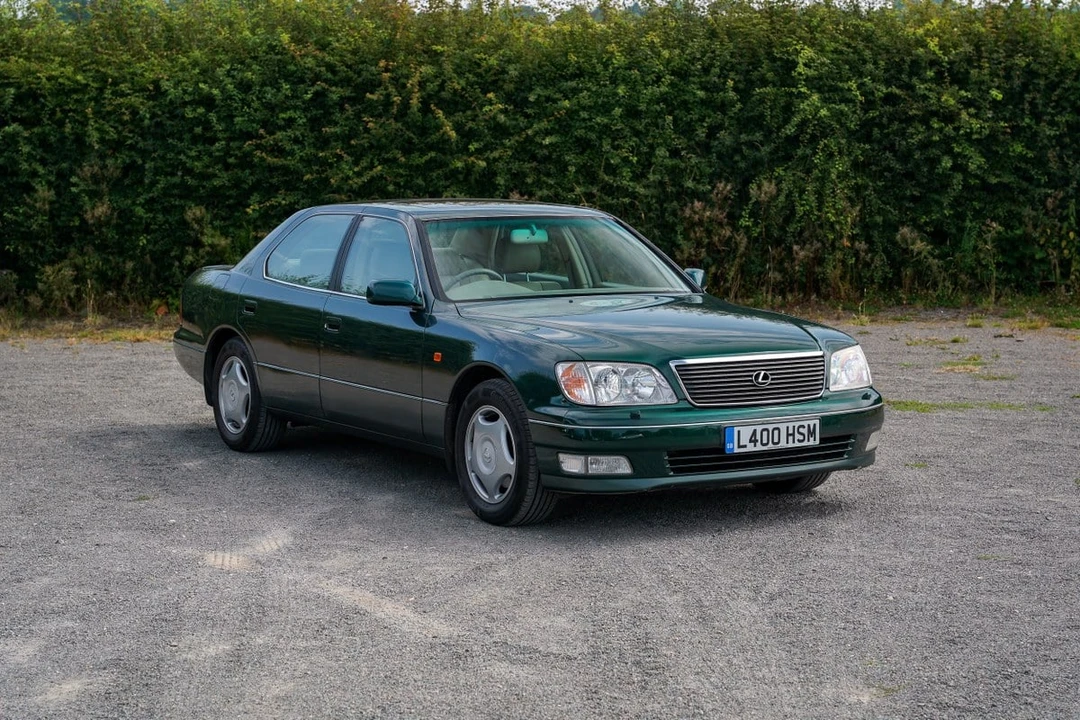 1998 Lexus LS 2nd Gen - Image 12 of 30