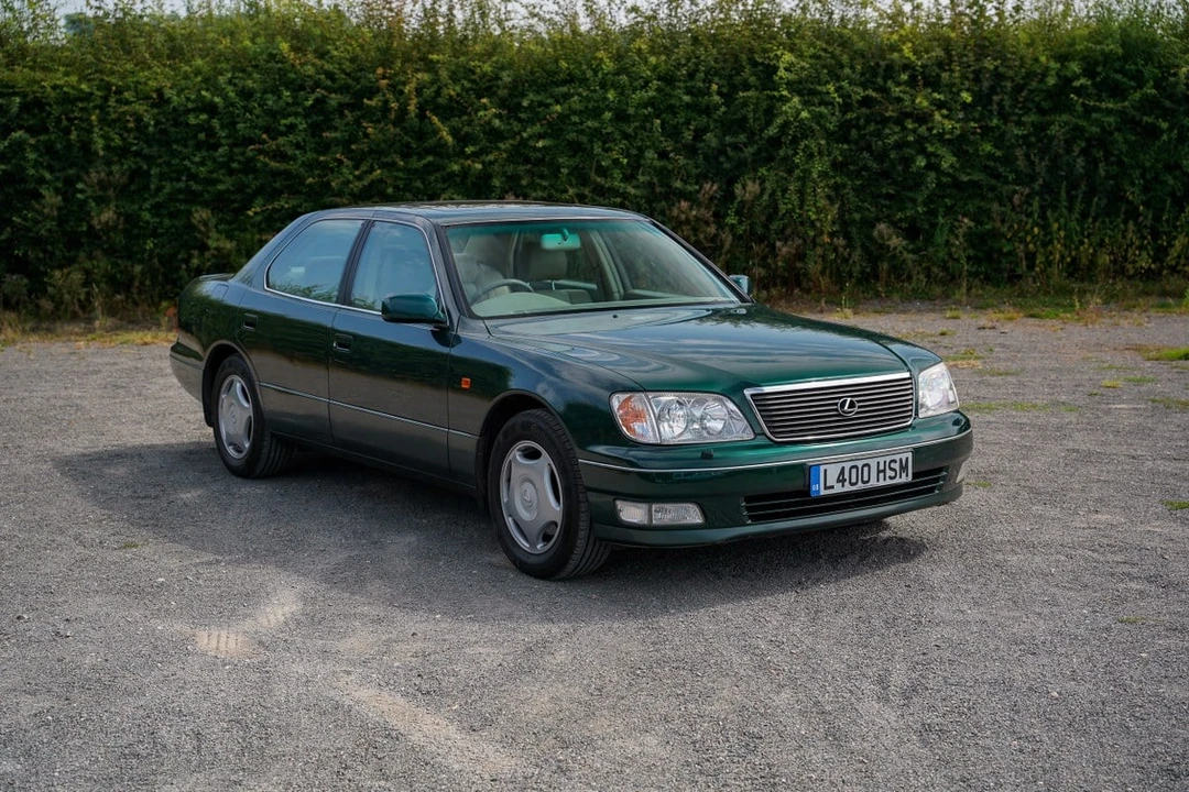 1998 Lexus LS 2nd Gen - Image 13 of 30