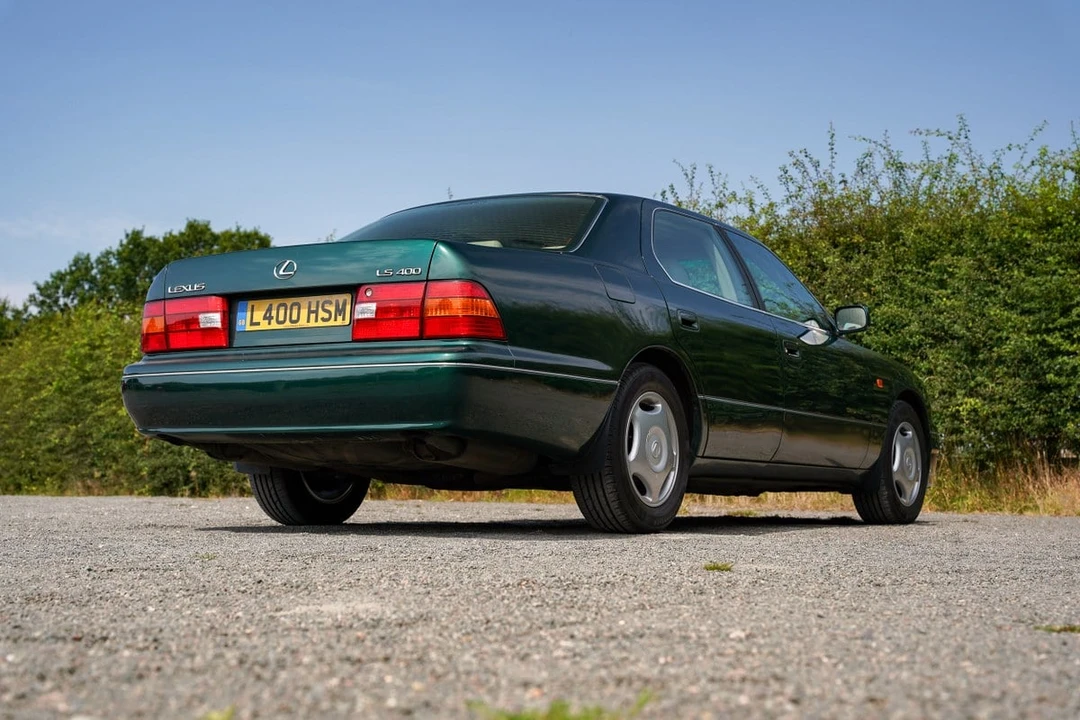 1998 Lexus LS 2nd Gen - Image 23 of 30