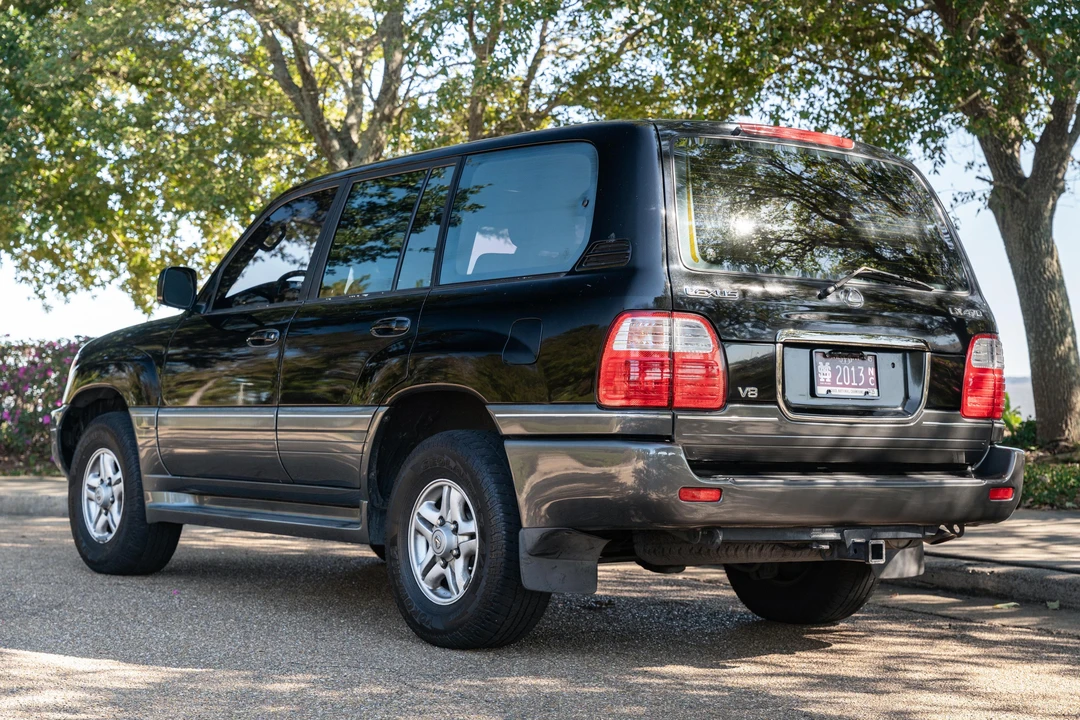 1998 Lexus LX 2nd Gen - Image 6 of 31