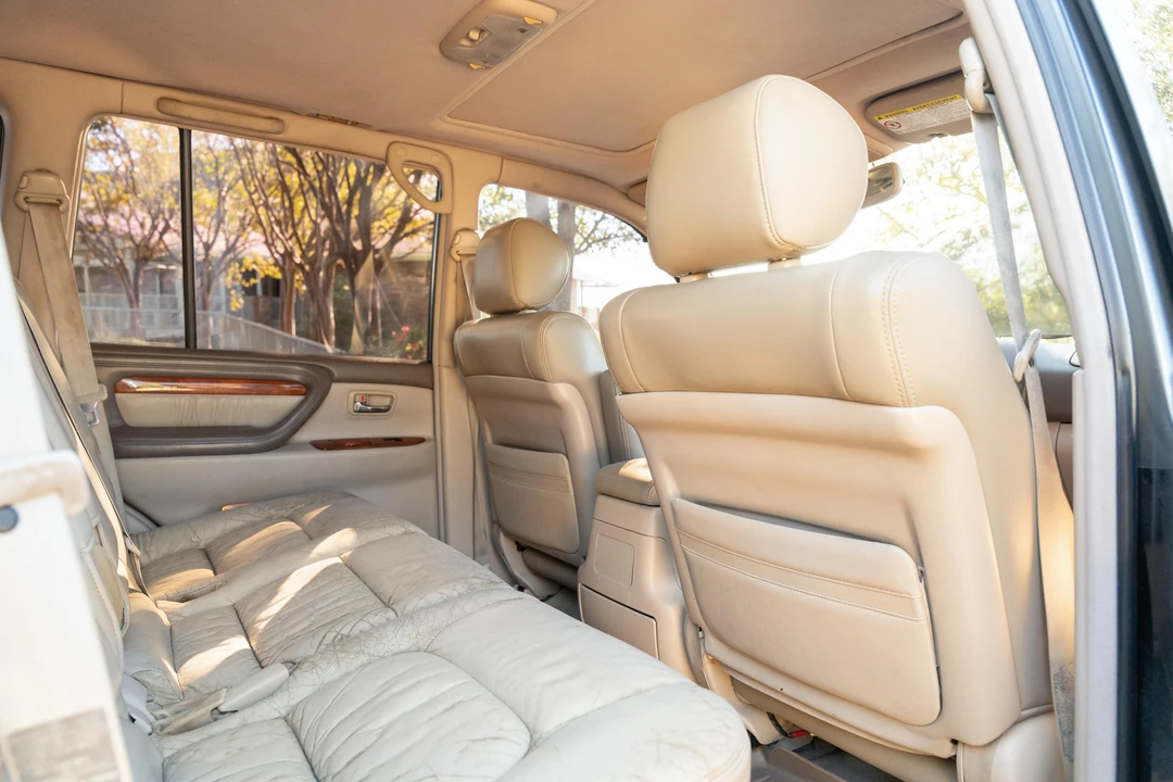 1998 Lexus LX 2nd Gen - Image 29 of 31