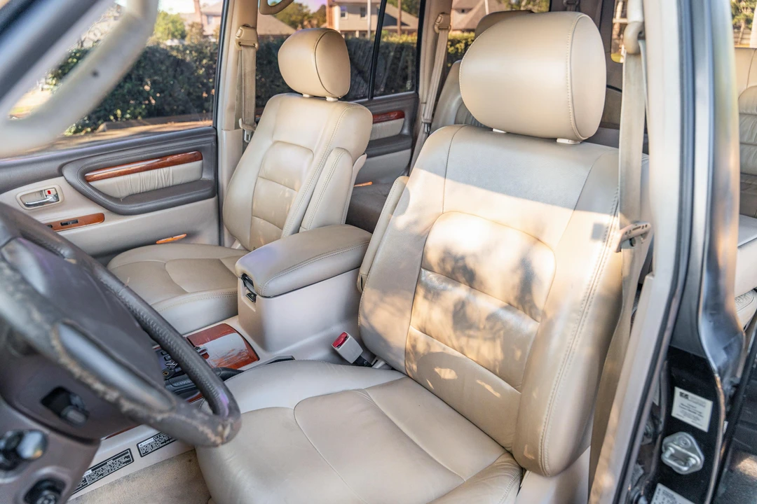 1998 Lexus LX 2nd Gen - Image 27 of 31