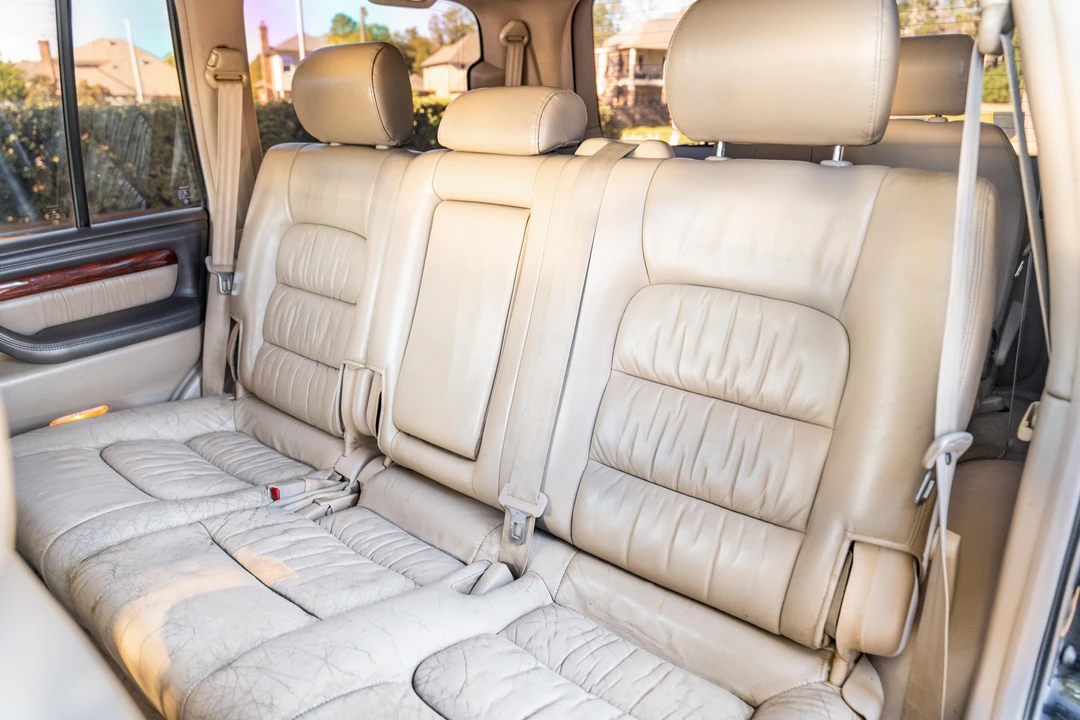 1998 Lexus LX 2nd Gen - Image 25 of 31