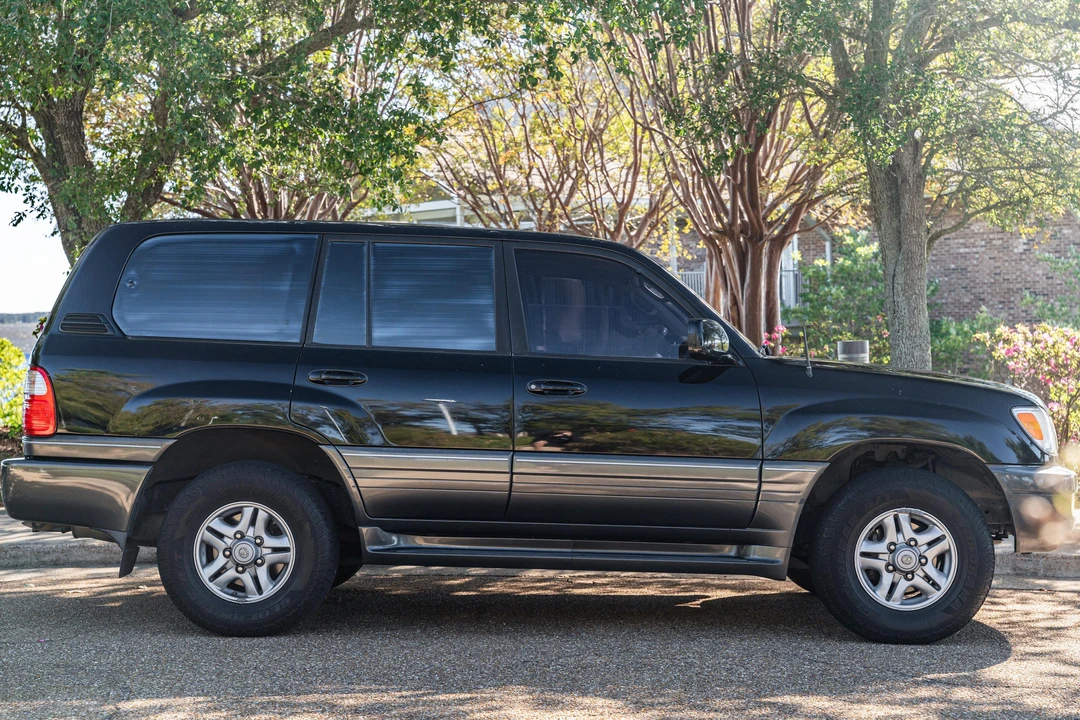 1998 Lexus LX 2nd Gen - Image 7 of 31