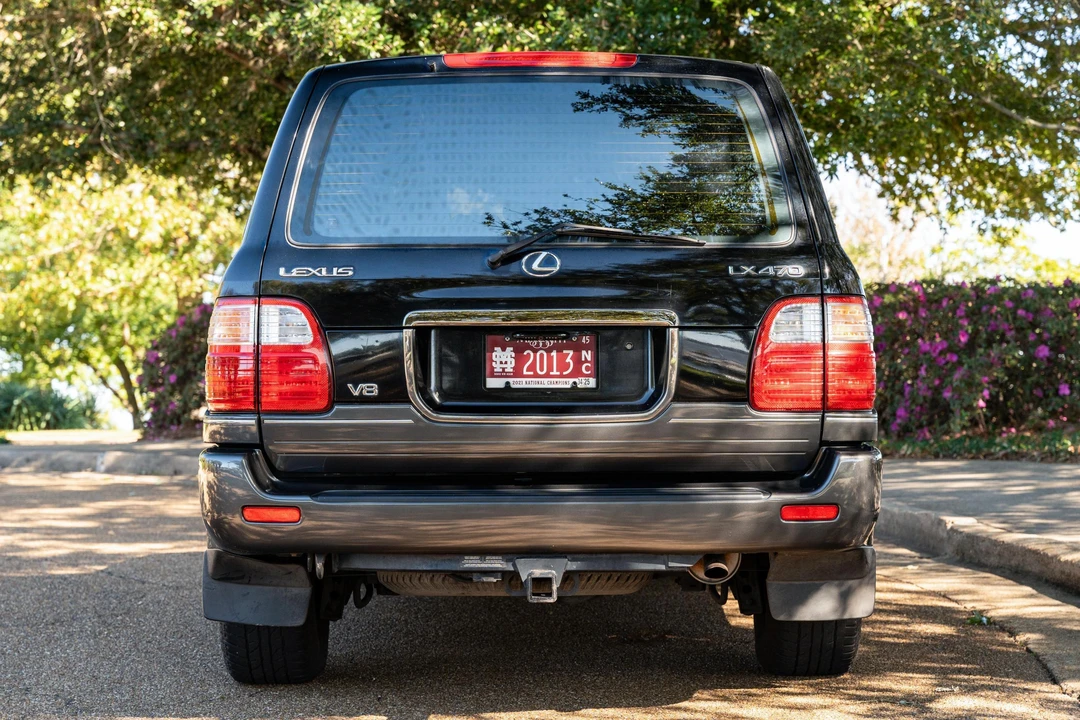 1998 Lexus LX 2nd Gen - Image 5 of 31