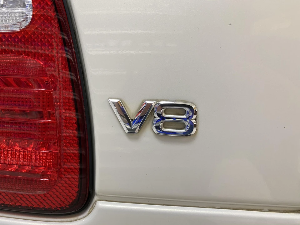 1998 Lexus LX 2nd Gen - Image 22 of 31