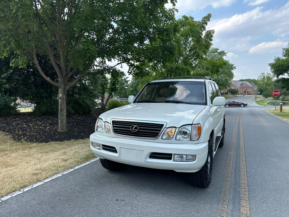 1998 Lexus LX 1st Gen - Image 6 of 31