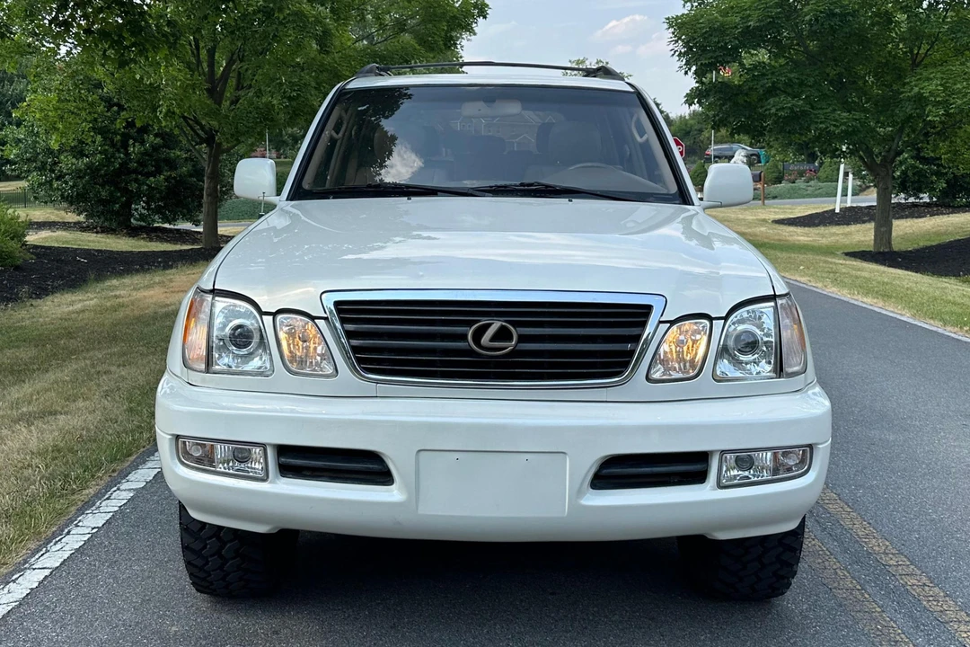 1998 Lexus LX 1st Gen - Image 2 of 31