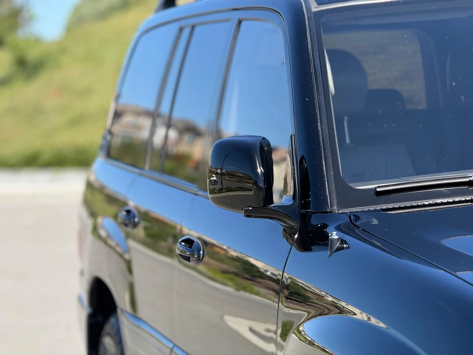 1998 Lexus LX 2nd Gen - Image 25 of 31
