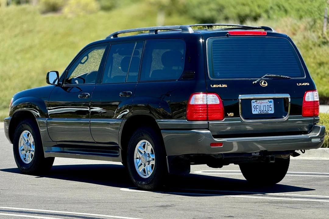 1998 Lexus LX 2nd Gen - Image 4 of 31