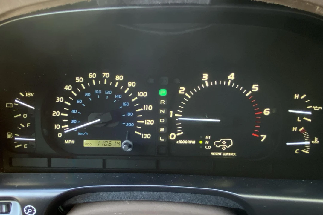 1998 Lexus LX 2nd Gen - Image 9 of 9