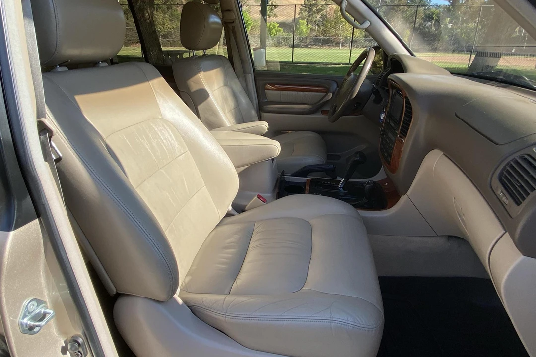 1998 Lexus LX 2nd Gen - Image 7 of 9