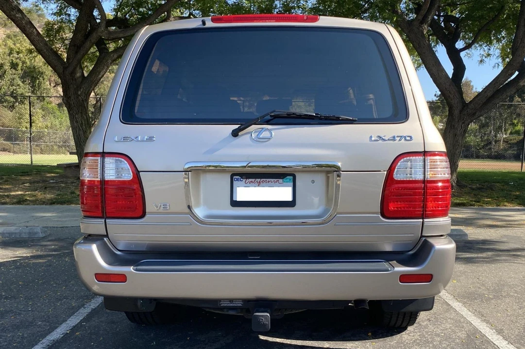 1998 Lexus LX 2nd Gen - Image 5 of 9