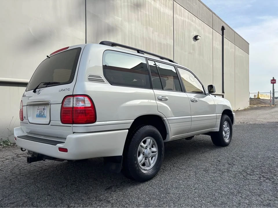 1998 Lexus LX 2nd Gen - Image 3 of 19