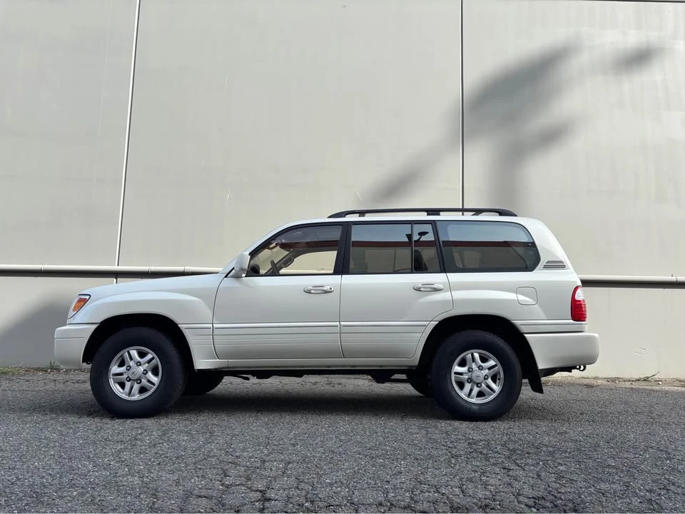 1998 Lexus LX 2nd Gen - Image 8 of 19