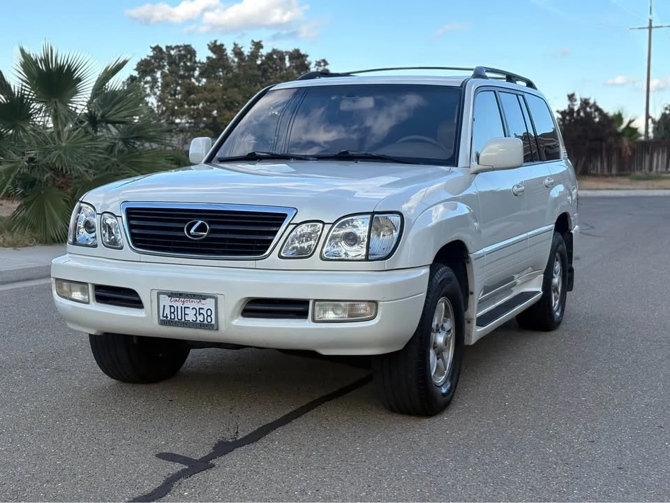1998 Lexus LX 2nd Gen - Image 3 of 10