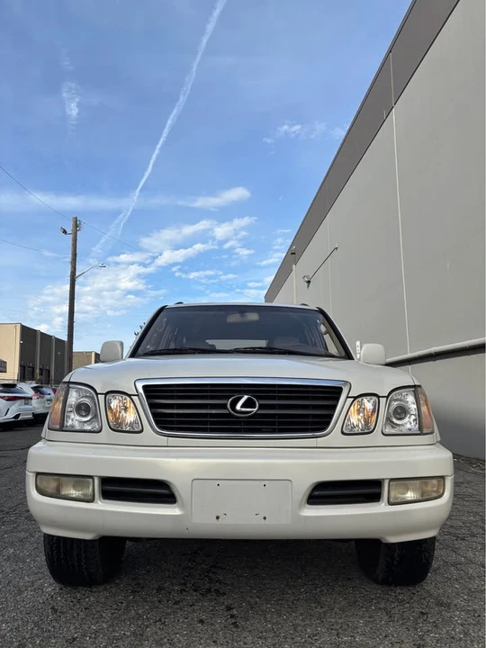 1998 Lexus LX 2nd Gen - Image 4 of 19
