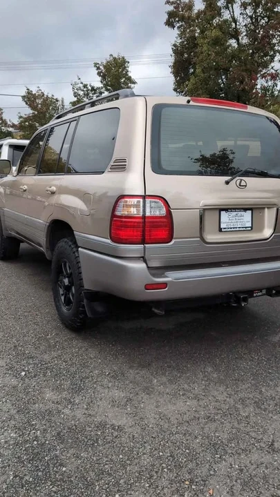 1998 Lexus LX 2nd Gen - Image 2 of 4