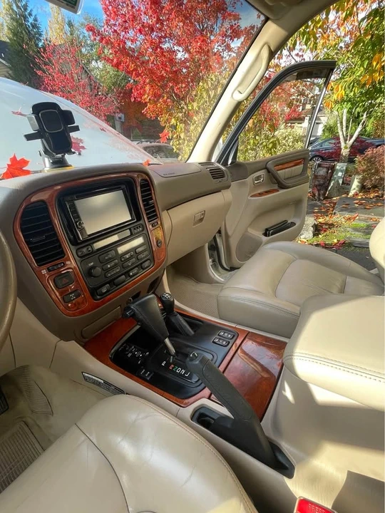 1998 Lexus LX 2nd Gen - Image 17 of 19