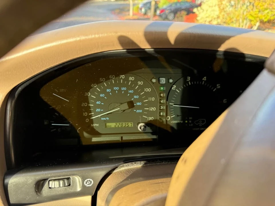 1998 Lexus LX 2nd Gen - Image 19 of 19