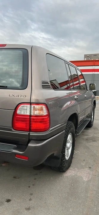 1998 Lexus LX 2nd Gen - Image 7 of 16