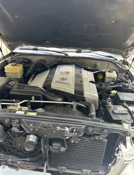 1998 Lexus LX 1st Gen - Image 9 of 10
