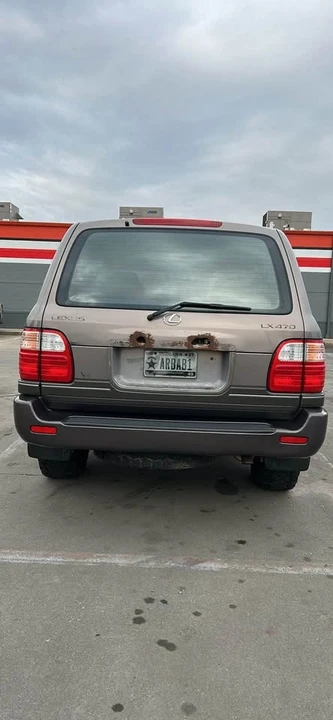 1998 Lexus LX 2nd Gen - Image 5 of 16