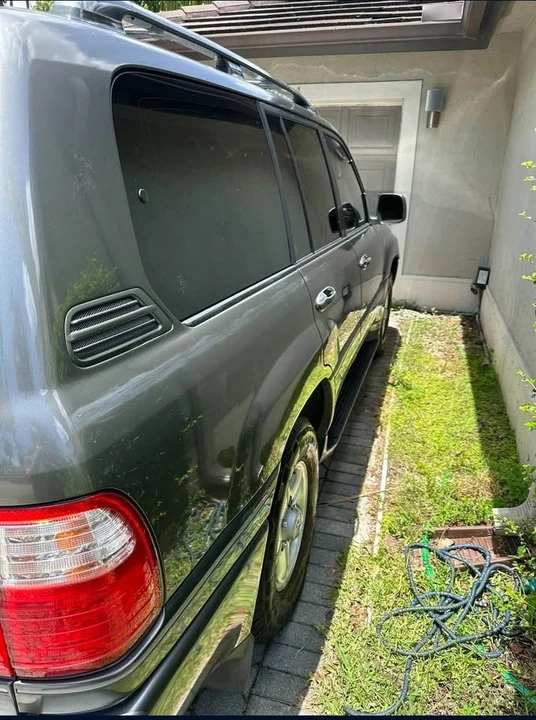 1998 Lexus LX 1st Gen - Image 7 of 10